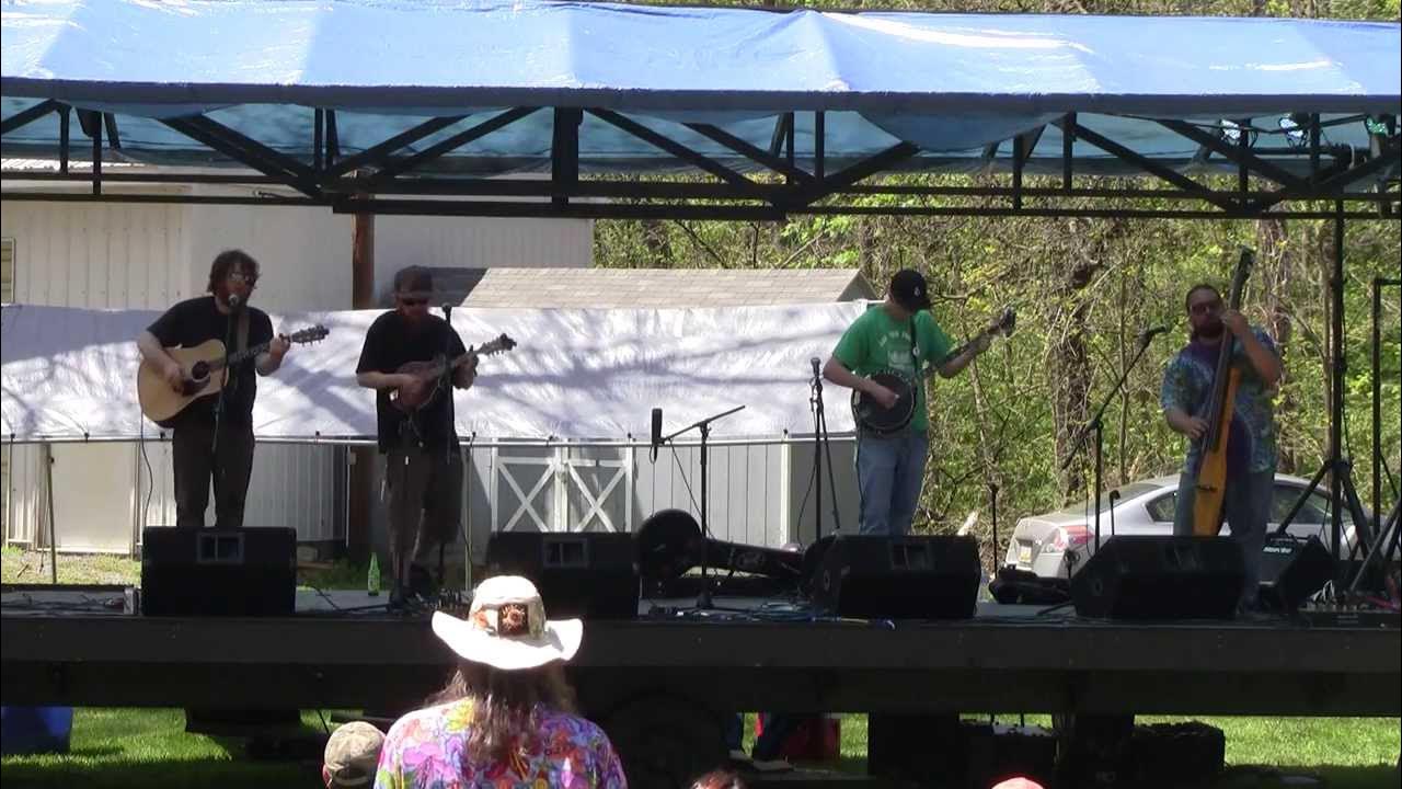Still Hand String Band at Spring Pickin' (5-4-13) : Kentucky Frog Stomp