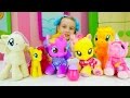 Видео с Пони - Принцесса Скайла и игрушки из мультфильма