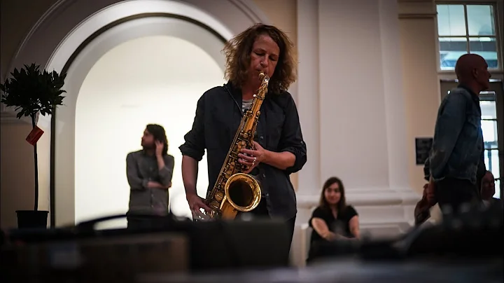 In Conversation with Sue Lynch - Unpredictable: Co...