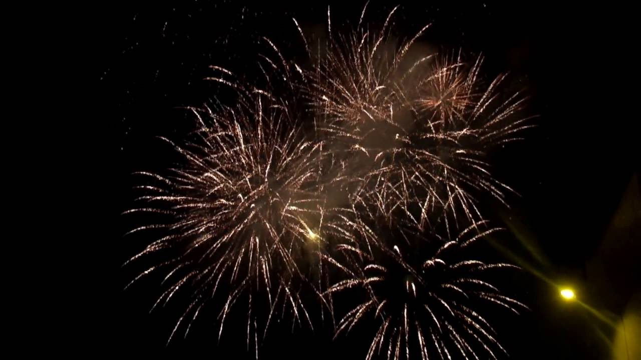 Vídeo Fuegos Artificiales 2016 - YouTube