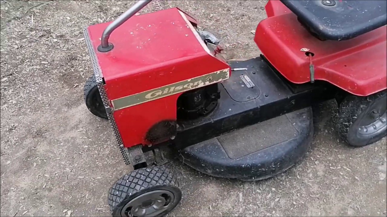Civilian dozen Temptation 1968 Gilson ruohonleikkuri traktori - YouTube