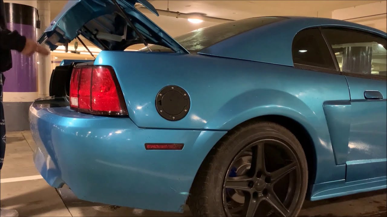 How to change trunk struts Ford Mustang 1999-2004 - YouTube