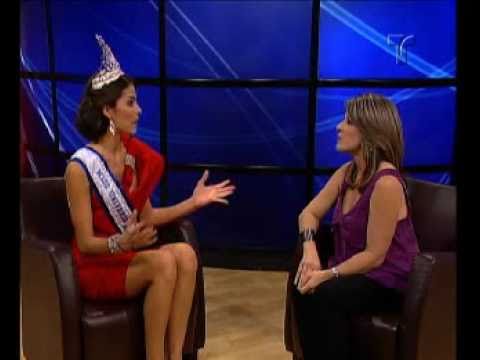 Viviana Ortiz en su primer da como Miss Universe P...