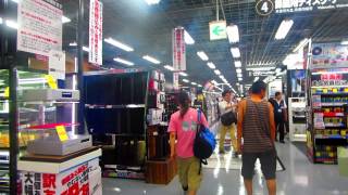 Walking in Yodobashi Akiba - The world's largest electronics store is in Tokyo