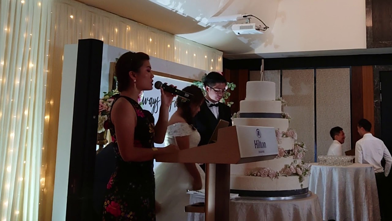 Singapore Bilingual Wedding Emcee: Vivienne Wong