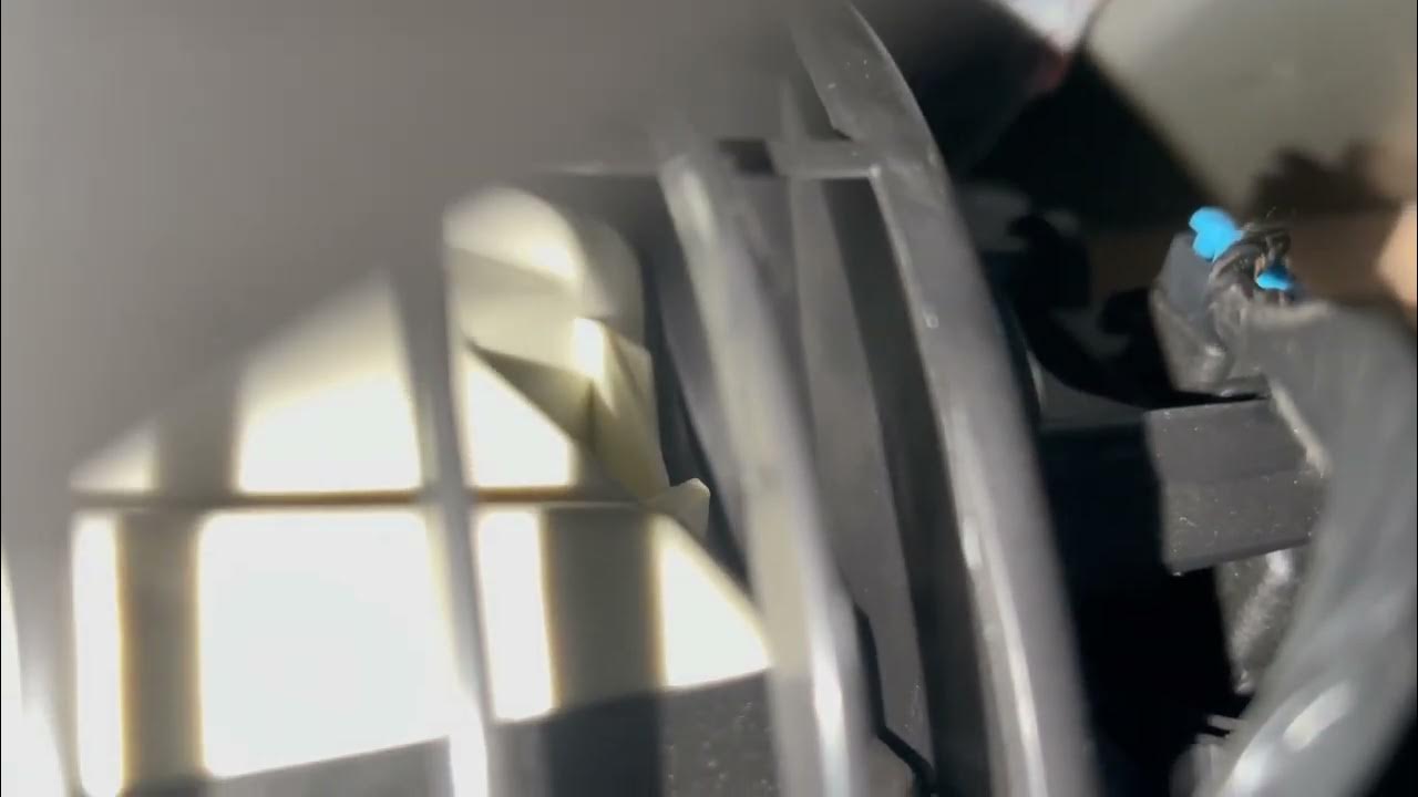 2014 Chevrolet Impala replacing hvac actuator (ticking noise) - YouTube