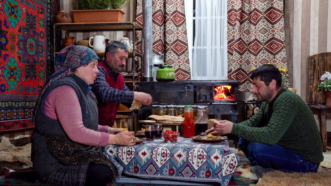 Making the - Tushonka from Three Bull Heads, Outdoor Cooking