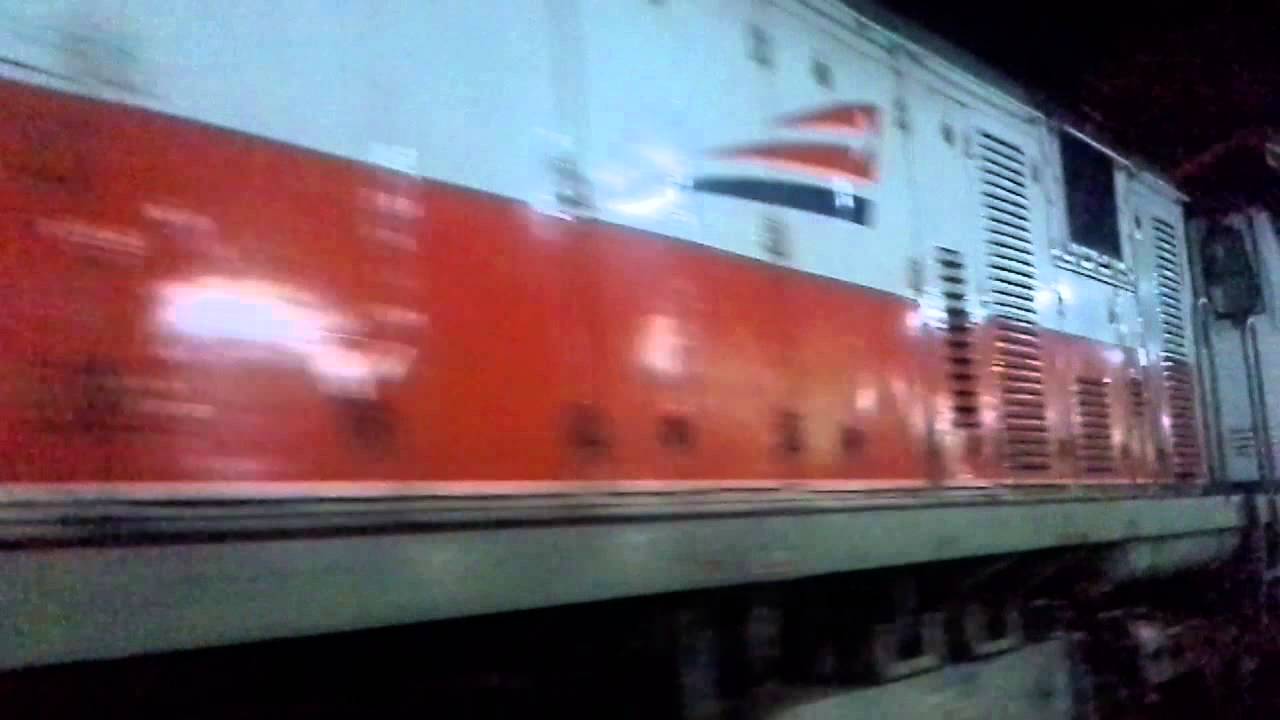 Kedatangan ka brantas di st semarang tawang - YouTube