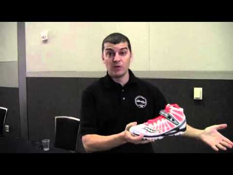 saucony javelin spikes