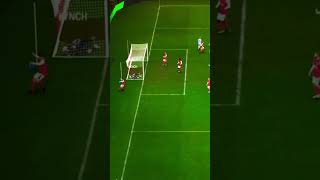 Strikers vision