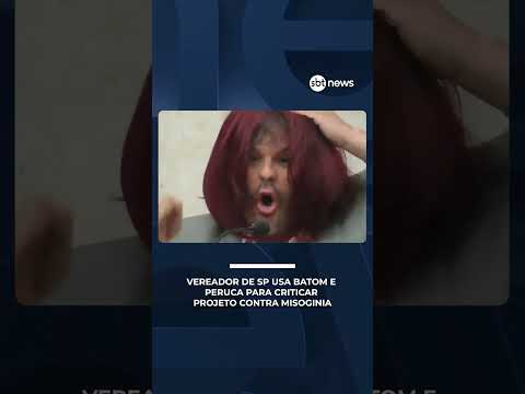 VEREADOR USA BATOM E PERUCA PARA CRITICAR PROJETO DE LEI