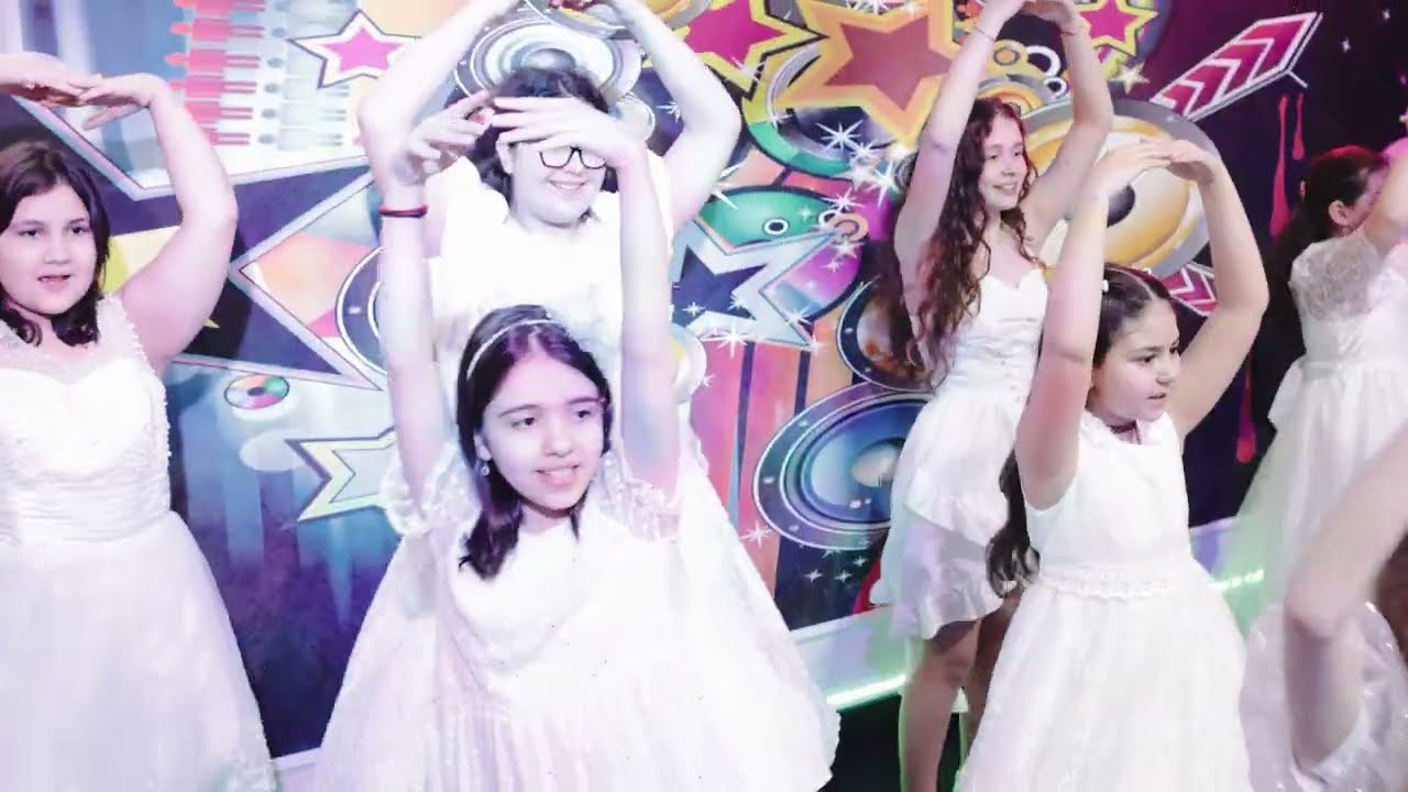 Mama este dragostea - corul Pacea