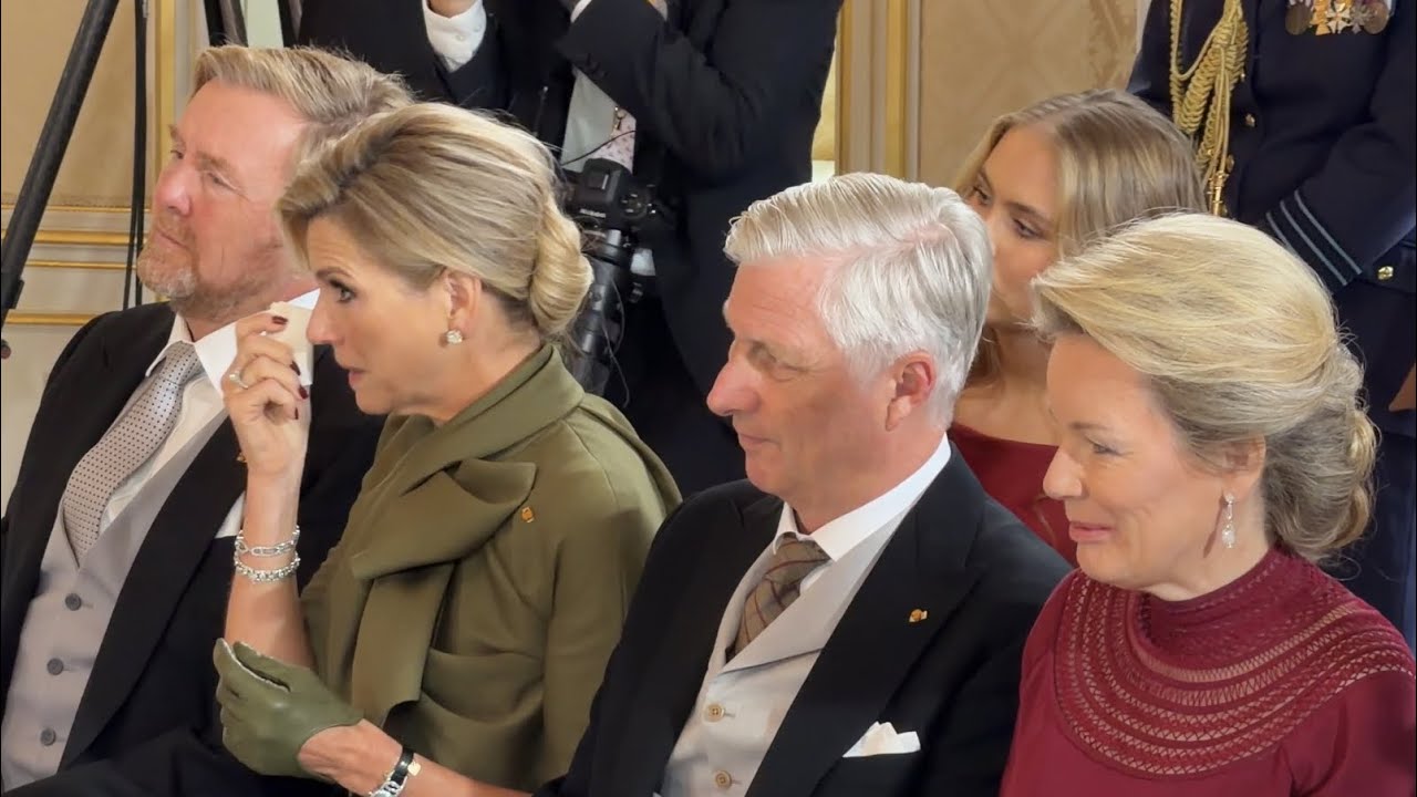 Emotie tijdens aftreden groothertog Henri - Willem-Alexander en Máxima op de eerste rij