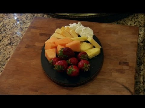 cubed-cheese-&-sliced-fruit-platters-:-avocados-&-snack-recipes