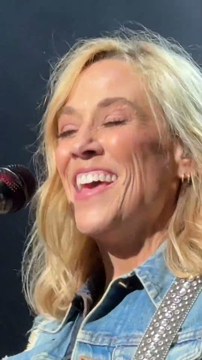 Sheryl Crow “If It Makes You Happy” September 2025 Outlaw Music Festival