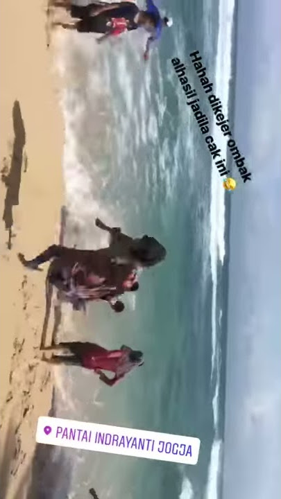 Boomerang di pantai