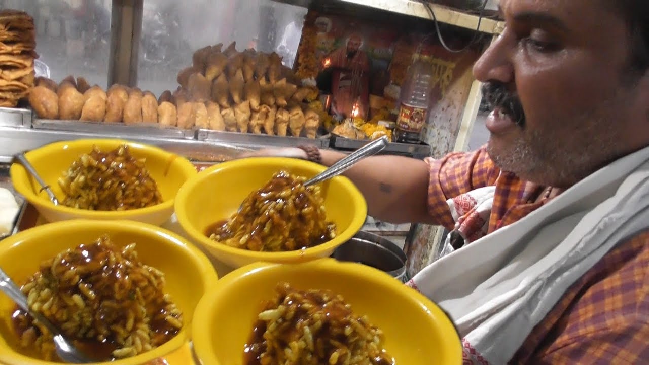 Gopal Bhel - Full of Chaat Center - Samosa Bhel - Ragda Pattice - Dahi Bhalla - Street Food India | Indian Food Loves You