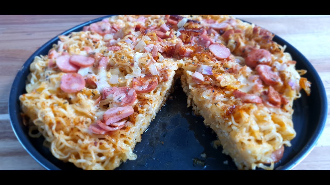 PIZZA MAGGI RECIPE ~ super tasty ! - YouTube