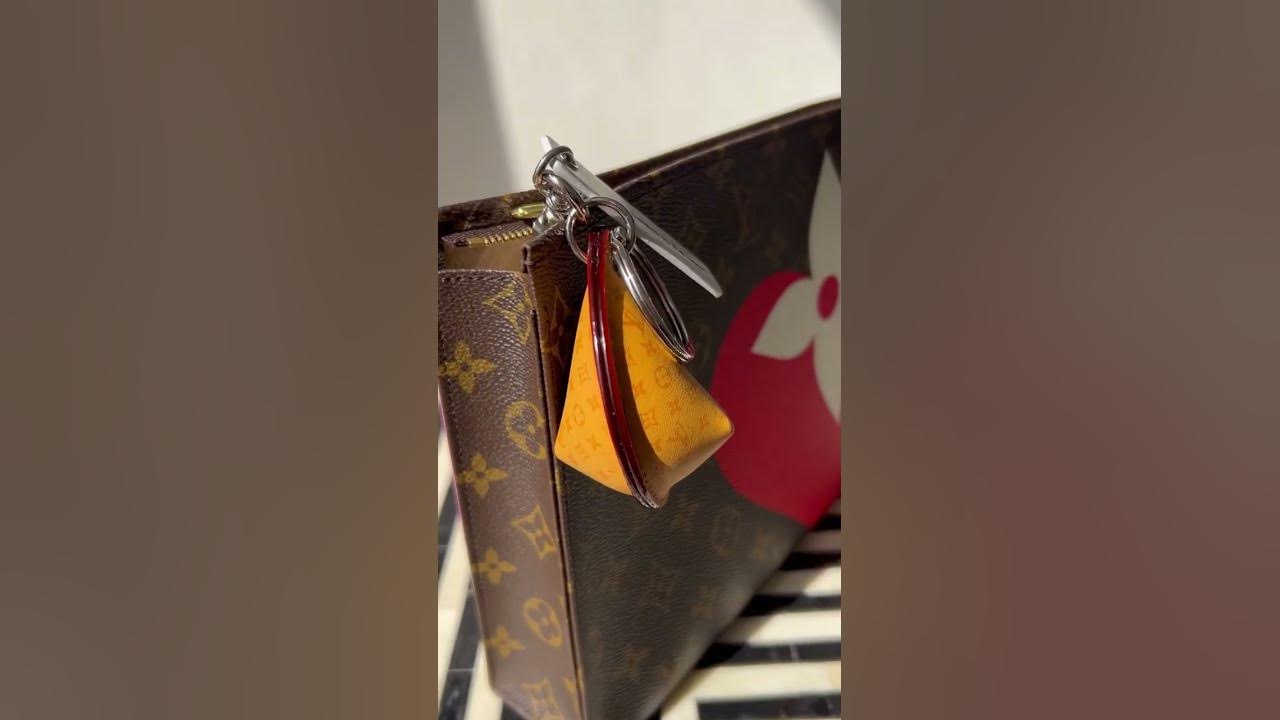 LouisVuitton FORTUNE COOKIE Bag Charm & Key Holder UNBOXING + How I Style  It #LouisVuittonUnboxing 