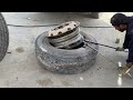 Tubeless Tyre changing just so easy tubeless Tyre kaise change karta Hain #tyer #truck #video ￼