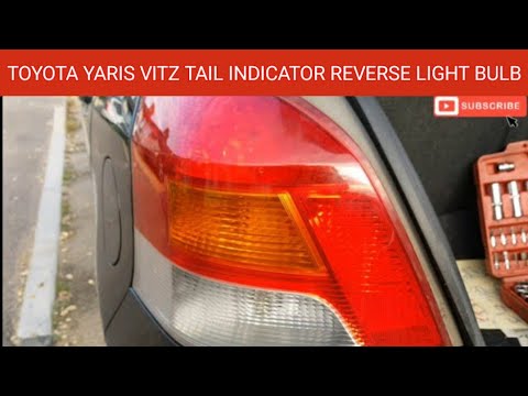 Замена задних фонарей, контрольных лампочек и лампочек заднего хода Toyota Yaris Vitz || Тойота Витц