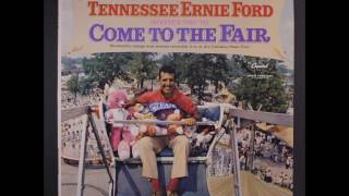 Video thumbnail of "Tennessee Ernie Ford - Tennessee Waltz - LIVE"