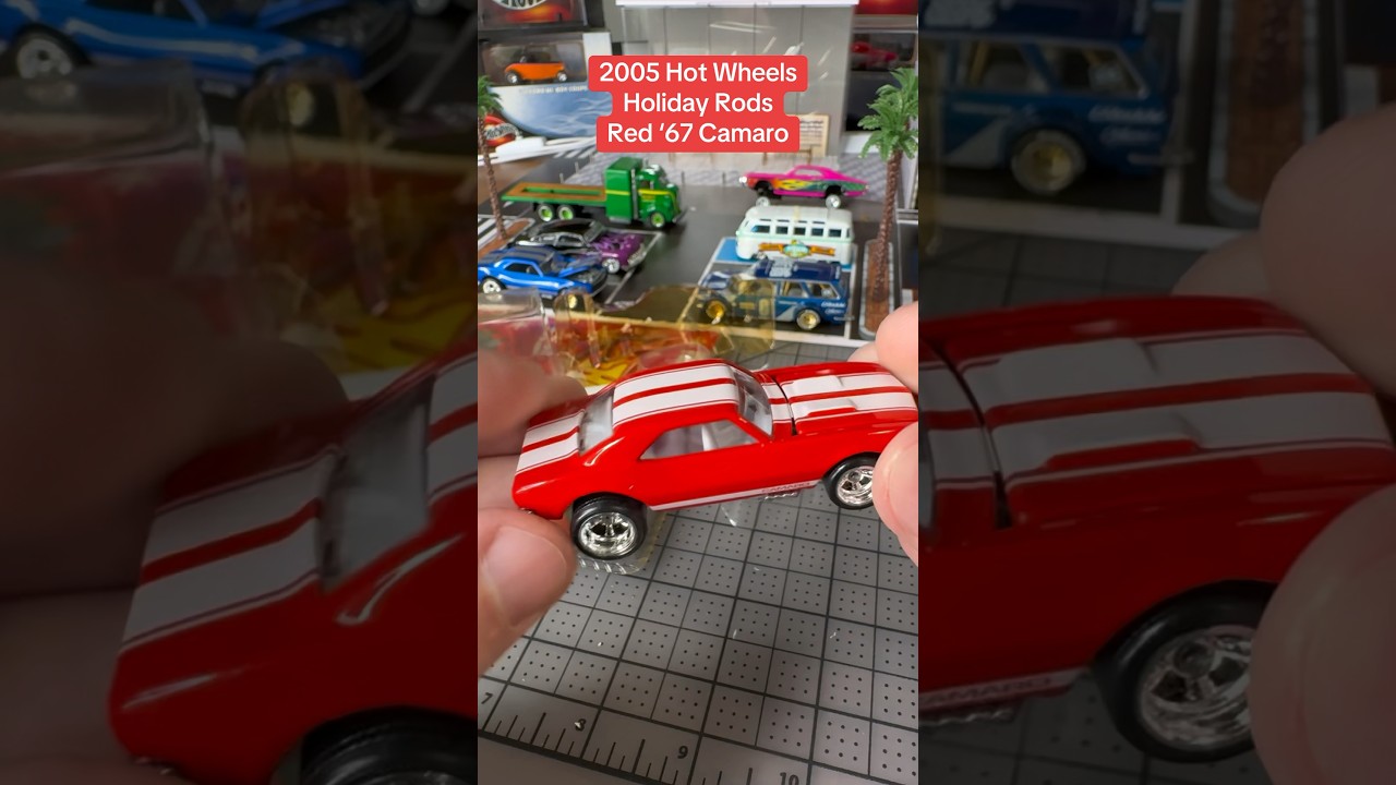 Opening Hot Wheels Holiday Rods Red ‘67 Camaro