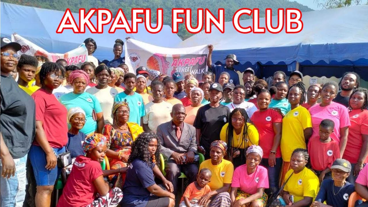 AKPAFU FUN CLUB STREET WALK..QUEENMOTHER OF MEMPEASEM  SPEAKS..CHECK THE BEAUTIFUL NATURE IN AKPAFU.