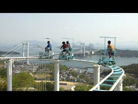 Denne grufulle berg-og-dal-banen i Japan er pedaldrevet