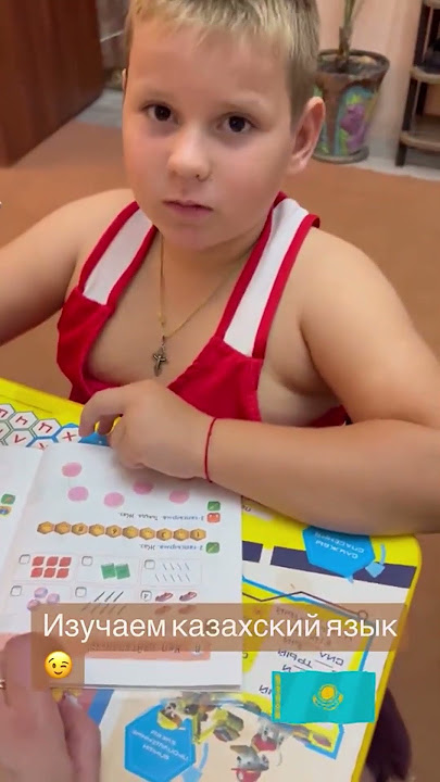 Алып келіншек миджетке мініп келді Жетілген лесбиянка жас лесбиянканы азғырады