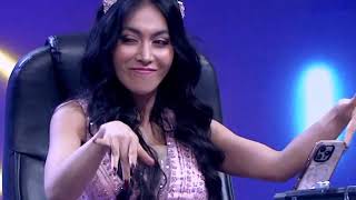 Download Lagu Wanita hebat wanita kuat bisa mandiri berdiri dikaki sendiri, dan akhirnya bisa bayar hutang juga MP3