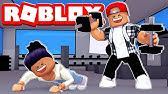 getting fit in roblox let s play escape the gym obby with combo