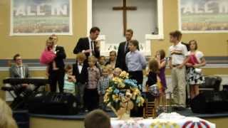 The Ball Brothers (and their kids!) sing Walkin' In Jerusalem chords