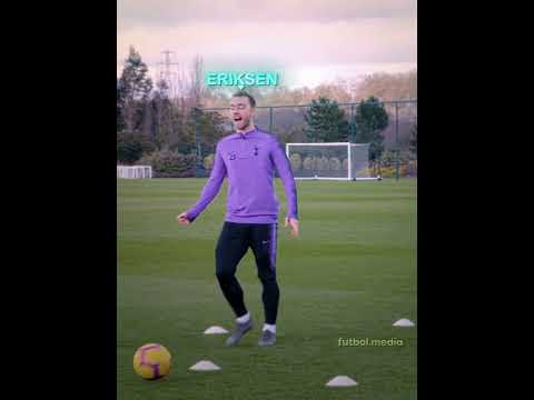 Players VS Ball Machine + Özil 😲