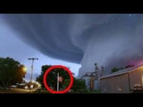 Video: UFO Semasa Angin Puting Beliung Dipam Dari Lautan - Pandangan Alternatif