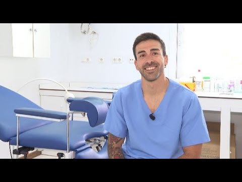 Manuel Carrasco, matrón: "Los médicos confían mucho en nuestro criterio"