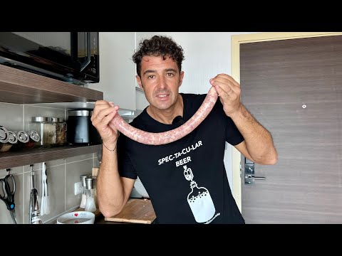 Video: Ugello per tritacarne per salsiccia: è facilissimo fare uno spuntino con le tue mani! Quali sono gli accessori per un tritacarne