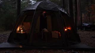 秋季树林里露营，秋雨里露营美食过夜#露营装备 #露营帐篷 #露营报告 #露营 #露营美食