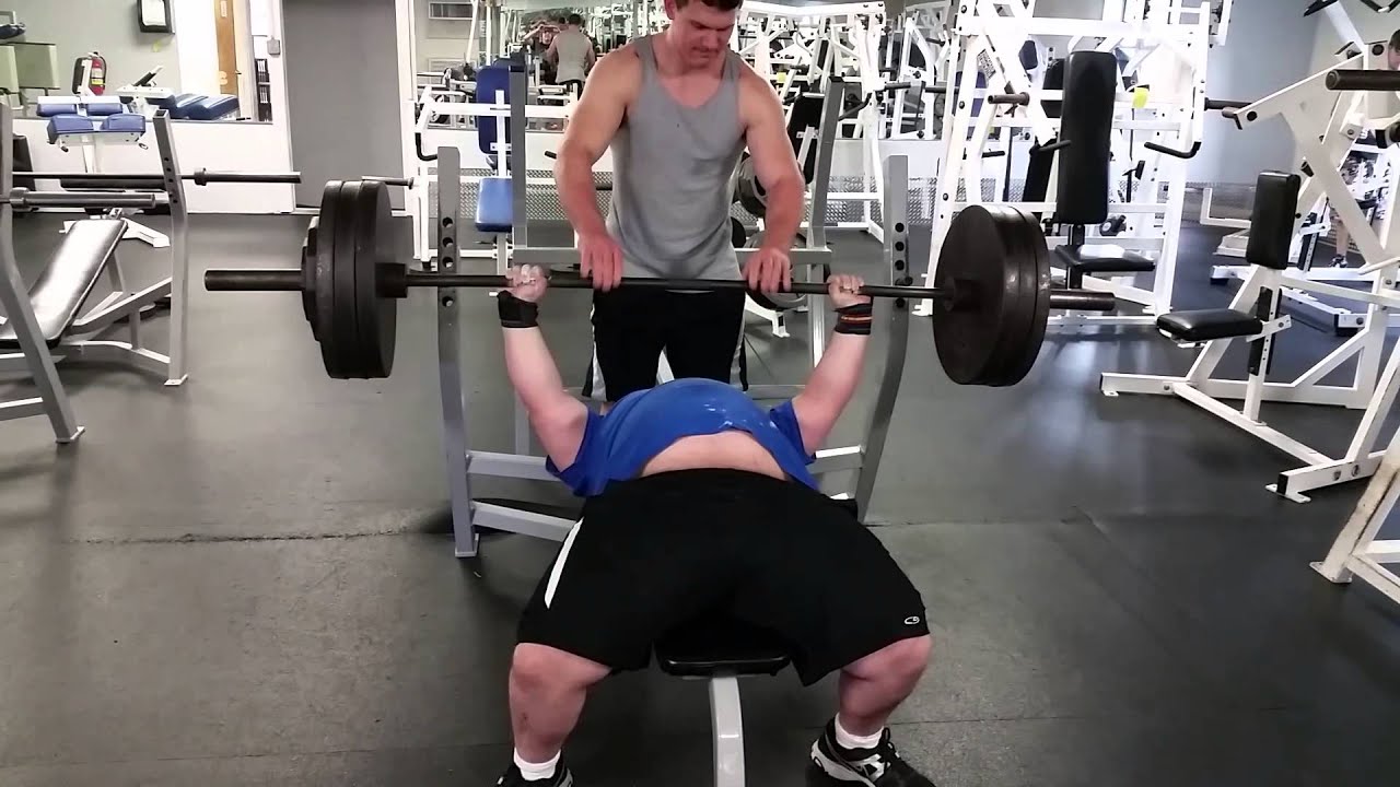 375 max bench paused - YouTube