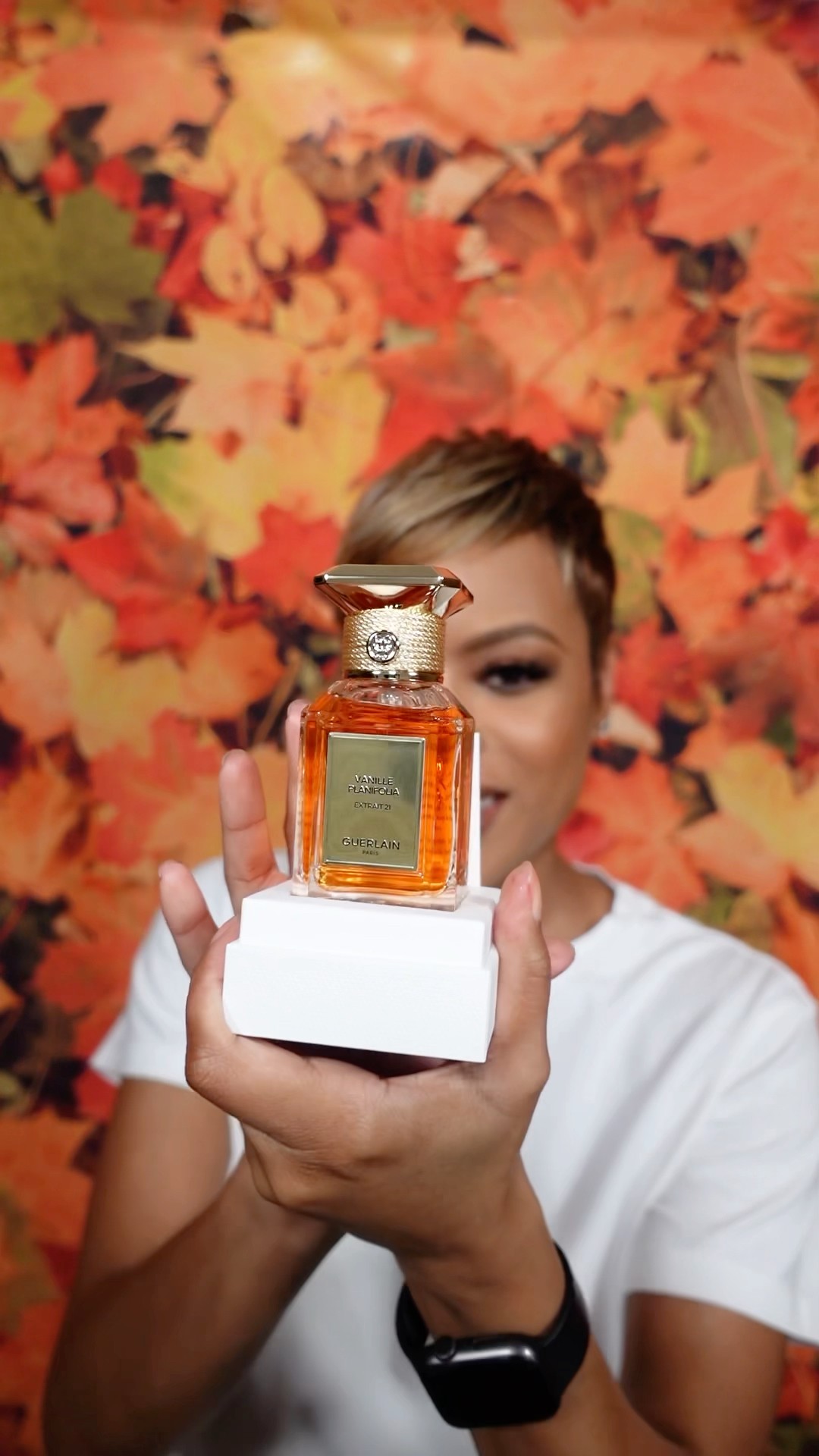 Guerlain Vanille Planifolia Extrait 21 - YouTube