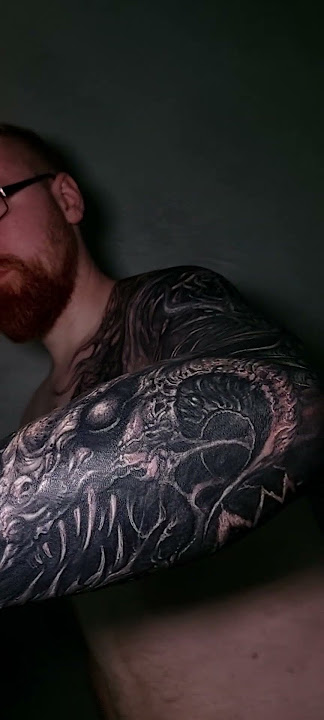 Tattoo session with Carlos Black shadows