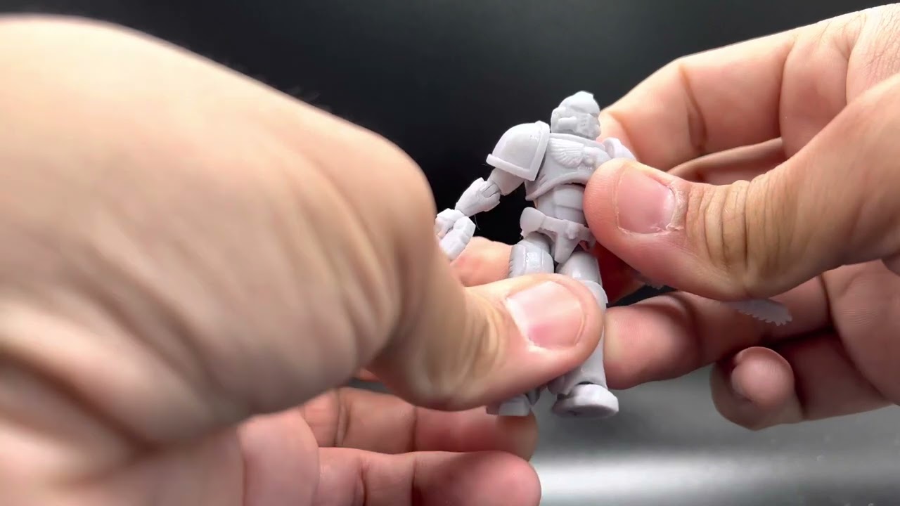 Morphonauts Warhammer 40K Space Marine (The Heavy) Review