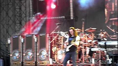 Geddy Lee Bass Solo - Leave That Thing Alone