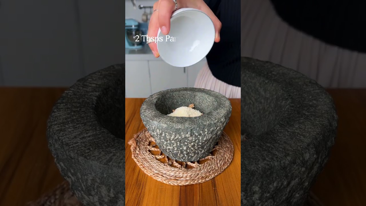 Basil Walnut Pesto 🌿