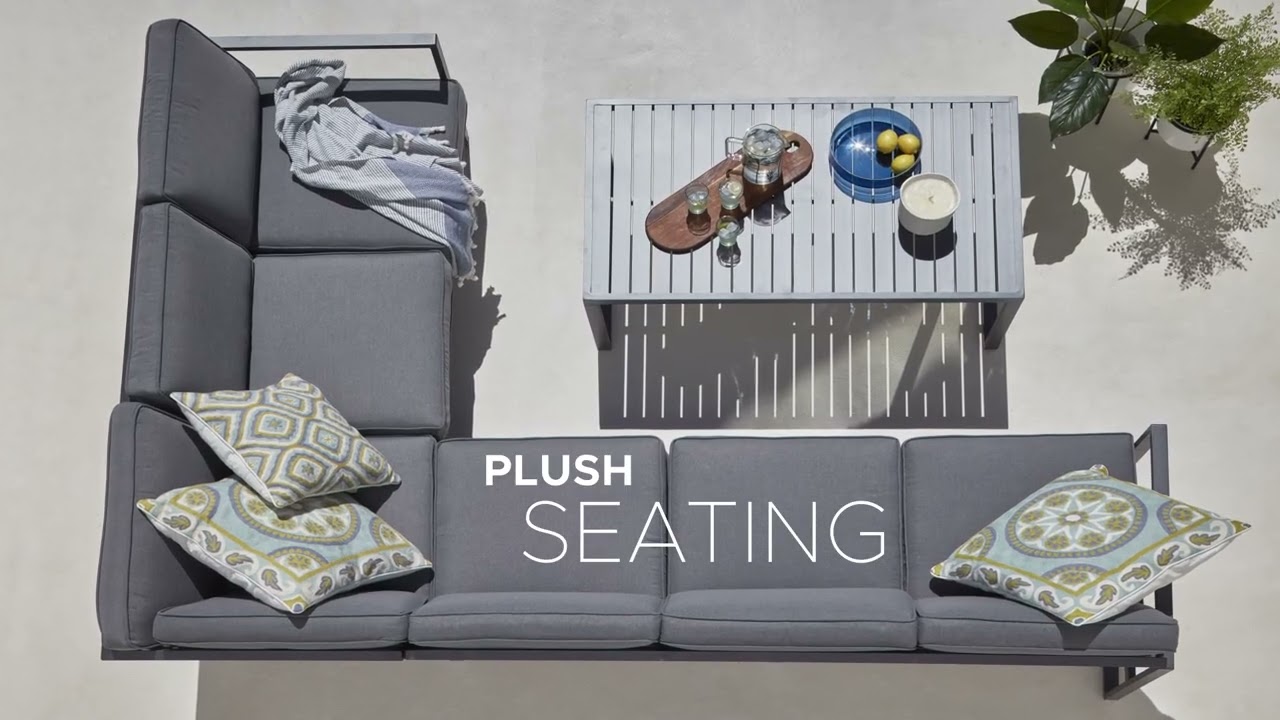 Patio Warehouse - Lounge in Luxury