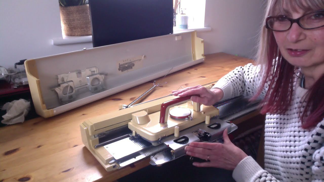 Claire Newberry Machine Knitting School  Setting up & knitting on the Knitmaster 360K