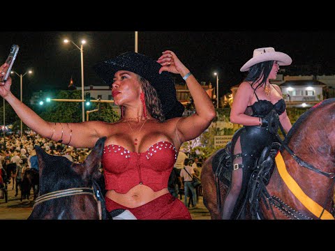 Horse Riding at Night in an Absolute Amazing City 🐴 Colombian Most beautiful Women 🔥 COLOMBIA 2025