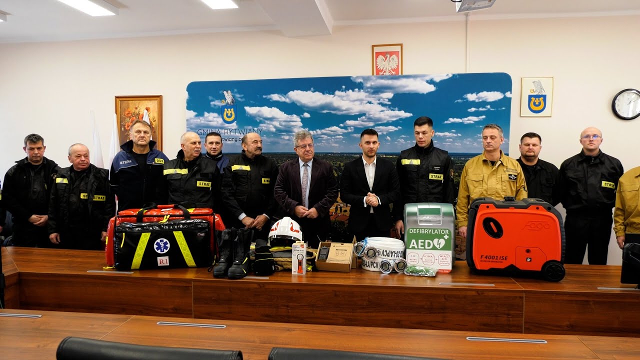 Rytwiany kupiły agregaty prądotwórcze i beczkowozy. Był też prezent dla strażaków