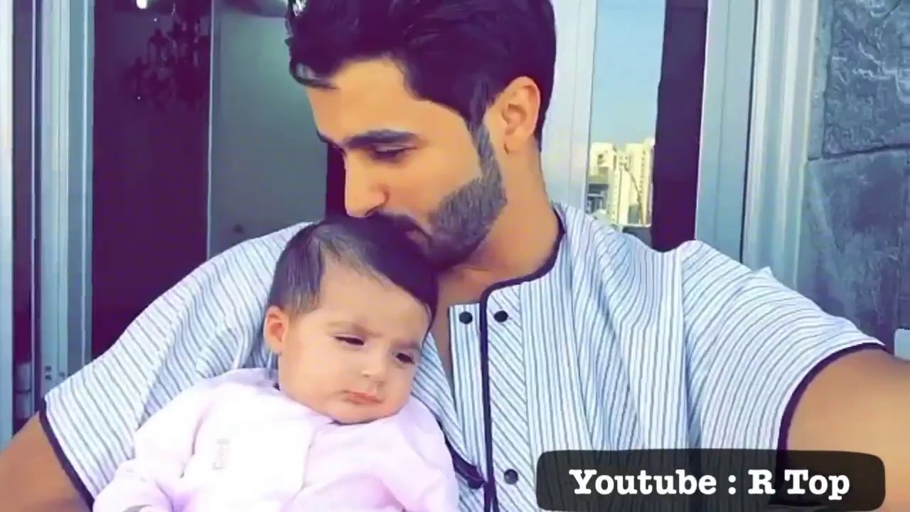 ‫امين يعمل جوله بالشارع مع ابنتة خلود‬‎ - YouTube