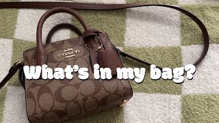 What's in my bag? Coach Andrea Mini